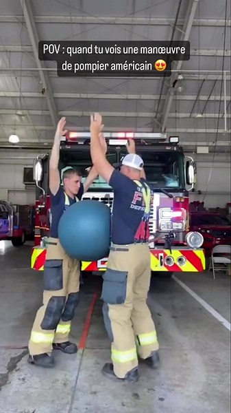 Tu penses quoi de notre chorégraphie version français ? 😂 il avait pas envie 😅 #choreography #firefighters #uniform | Remi_ragnar