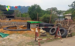 - Tonzang gamsung thuzaakna te - Kachin gamsung ah kikapna khauhpai - Rakhine gamsung khuahun - Dawei DC sungom galkap te giahphual KNLA in tunila - Aung San Suu Kyi tawh kimuh khopsak ding Cambodia PM lui in ngetna nei - Thai PM Lui Thaksin le NUG akipan EAO pawl khat kimu - Rafah gamgi teng Israel in control, lemtuahna bangciang tung Thuthang akim zaw in…… ZTV NEWS FB Page thak link : https://www.facebook.com/profile.php?id=100089505011029 Youtube Channel : https://www.youtube.com/channel/UCow