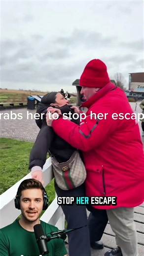 🔴 Viral! STREET EXPLOSION! Female Pickpocket CAUGHT, GRABBED & FIGHTS BACK in Public 😱