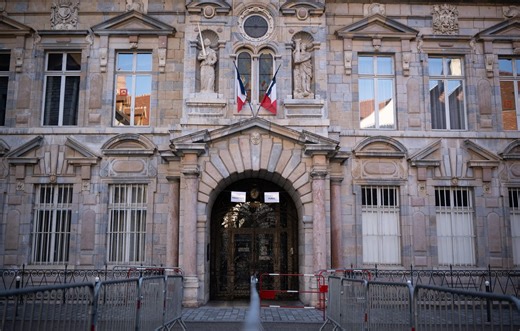 Haute-Saône : La mère des deux bébés retrouvés morts avoue les avoir congelés dès leur naissance