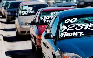Prolongan un año más la importación de autos norteamericanos a México