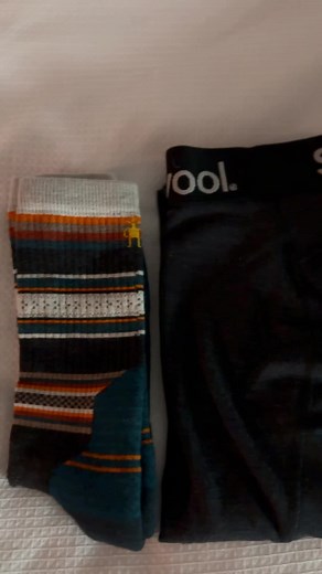 The coldest adventure needs the warmest base layer! Thats why I go with @smartwool Classic Thermal Merino base-layers, they are made for cool to cold weather activities. They are 100% merino wool, provide enhanced comfort, breathability, temperature regulation, and odor resistance. • #gofarfeelgood #ad @smartwoolsocial