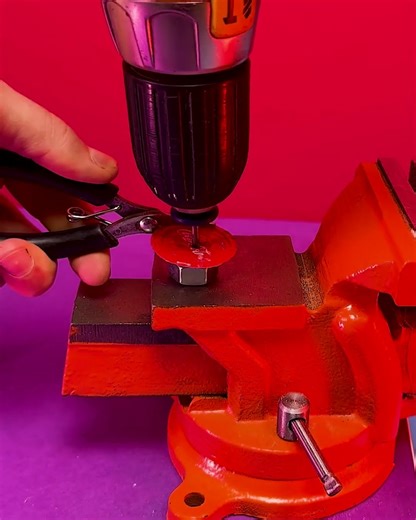 Make a DIY Cutter with Bottle Caps