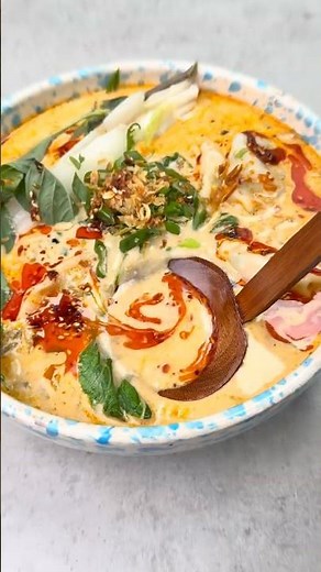 🥟🥥 VEGAN COCONUT CURRY DUMPLING SOUP | Easy 20-Min Dinner Recipe