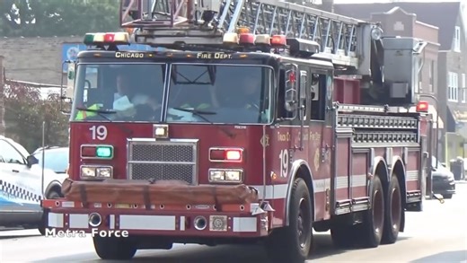Metra Force on Instagram: "Chicago Fire dept Truck 19 to a emergency COQ. #chicago #chicagofire #chicagofiredepartment #firedepartment #firedept #firestation #firetruck #firetrucks #ladder #laddertruck #laddercompany #truck #truckcompany #old #oldies #oldie #pierce #code3"