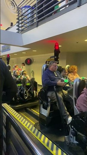 We Rode the Men In Black Alien Attack Ride