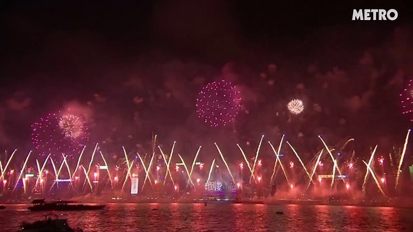 Hong Kong harbour lit up for new year fireworks show