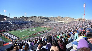 Top 10 non-power conference college football stadiums