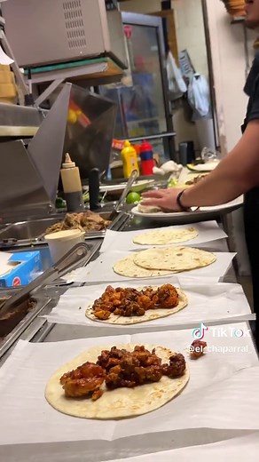 Amazing Authentic Mexican food !! 😋 Come check us out ! Follow our location . #merrillvilleindiana #el_chaparral #mexicanfood @MARKETING_LIONESS