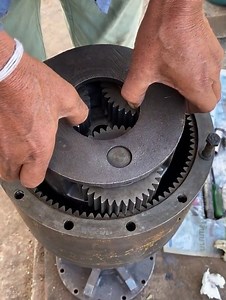 3.4M views · 8.3K reactions | Awesome worker skill with nice tricks | 횃횊횝횝횘횘횜 | Facebook