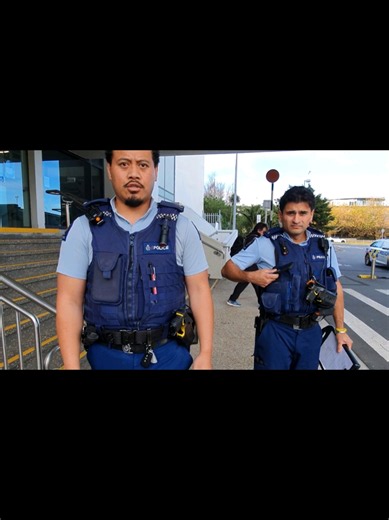 Psycho Cop SNATCHES My Camera! Manukau New Zealand