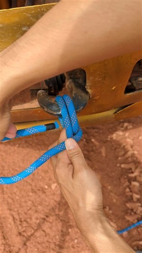 11K views · 70 reactions | How to tie a rope knot/ Anchor Hitch Application. | Weekofknots | Facebook