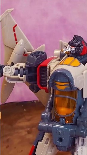 BUMBLEBEE V BLITZWING #shorts #transformers #transformersanimation #stopmotion #transformersanimated