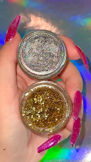 384 reactions | Mixing our glitter gels in the shades ‘DSCO’ with...