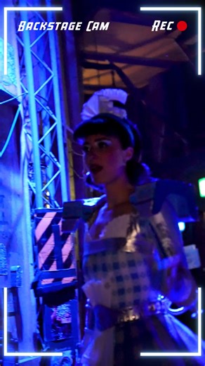 Hier ist Control. Noch eine Minute bis zum Start. Noch eine Minute bis zum Start.🚨 Sneak Peek Backstage, kurz vor dem Rennen 💫 | Starlight Express - Das rasanteste Musical im Universum