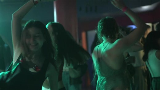 WOW, what a (Welcome) Week 😉 Last week we welcomed over 18,000 new students to Edinburgh and all that your Students' Association has to offer. Over 47,000 people visited our Activities & Freebies Fairs in the GEM at Bristo Square. Nearly 10,000 of you attended our amazing event lineup from the ABBA night to the foam party and everything in between. Over 400 events were hosted by our amazing societies and student groups. And so much more... Now we want to hear from you about your Welcome Week ex