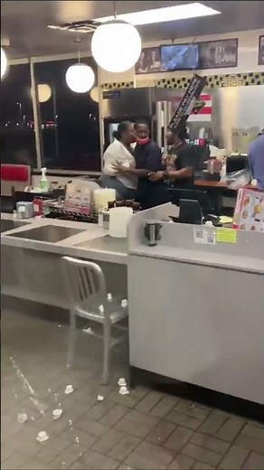 waffle house employee ONE-HANDED blocks thrown chair 🧇
