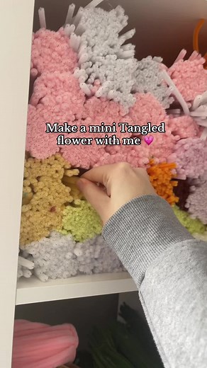 Create Beautiful Pipe Cleaner Flowers: DIY Tutorial