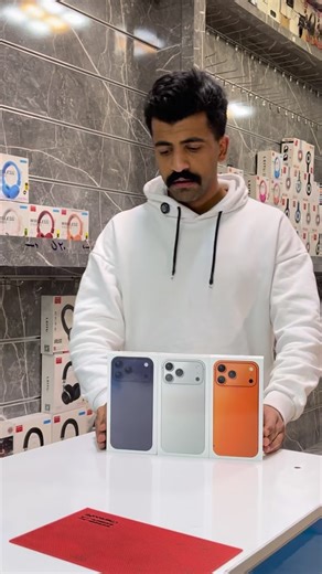 ‎موبایل جعفری|گوشی مینی‎ on Instagram‎: "برای استعلام قیمت عدد ۱۰۷ رو کامنت کنید 📥 با پول یه شیامی میان رده صاحب 17 پرو مکس بشین ‼️ __________________________________________ 🔅مشخصات محصول 🔅حافظه 256 گیگ رام 8 اندروید 15 🔅دوربین 30 مگا پیکسلی بی نظیز برای عکاسی 🔅باتری 5000 میلی آمپر که 2 روز شارژ نگه میداره 😉راستی میتونی کاور و گلس اصلی بندازی روش 🔅همه برنامه های گوگل پلی مثل آب خورد باز میکنه 🔅حتی میتونید اپ های بانکی براش نصب کنید 😉اگه تو به کسی نگی هیشکی نمیفهمه😁"‎