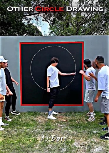 Normal circle VS 100% perfect circle
