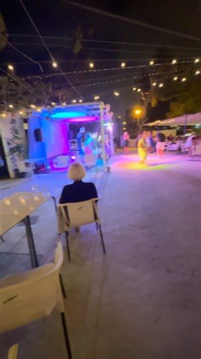 Great evening 🤩🎶 #tabletennis #dart #bar #grouptraining #puntaprima #torrevieja #costablanca #spaniensvenskar #privatetrainer #tournament #football #familybusiness #pickleball #minigolf #food #boule #orihuelacosta #partyplaner #friends #hangout #scandihousetorrevieja #svenskfasttorrevieja #livemusic #agtributrainer #fitnessdance #masseur #masamigosbostad #hakans_boservice | El Capitan Sport Center