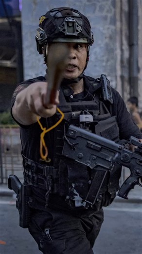 Ezra Acayan on Instagram: "FOCAP VOICES SERIOUS CONCERN OVER POLICE INTIMIDATION The Foreign Correspondents Association of the Philippines (FOCAP) expresses grave concern over hostile actions by some police officers tasked with maintaining peace in Mendiola on September 21. Several clearly identifiable photojournalists, among them FOCAP members, were told by police to stop taking pictures. At least one member of the SWAT team wielded his baton toward a photographer while warning that taking phot