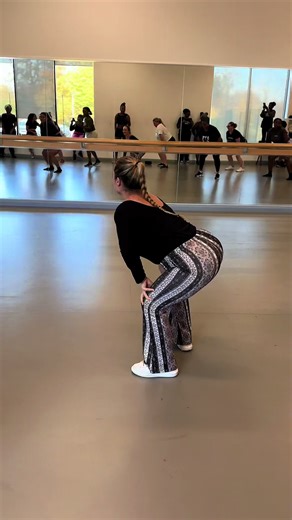 Twerk class 💃🏻 #twerkclasscroydon #jiggle #fun