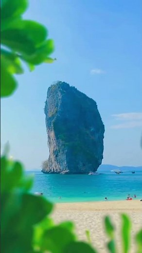Take a boat tour to see Krabi Islands in Thailand 🇹🇭 #krabi #thailandtravel