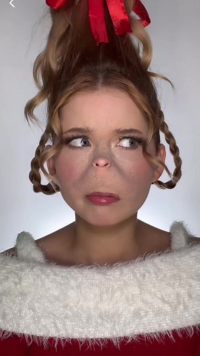Cindy Lou Who & The Grinch Makeup Tutorial