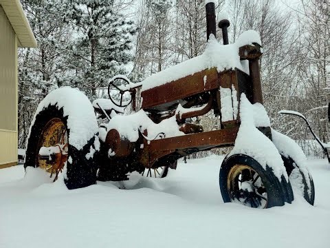 1936 John Deere A S# 433974 Part 2: Will It Start?! John Deere Not Run in Decades - First Run Video!