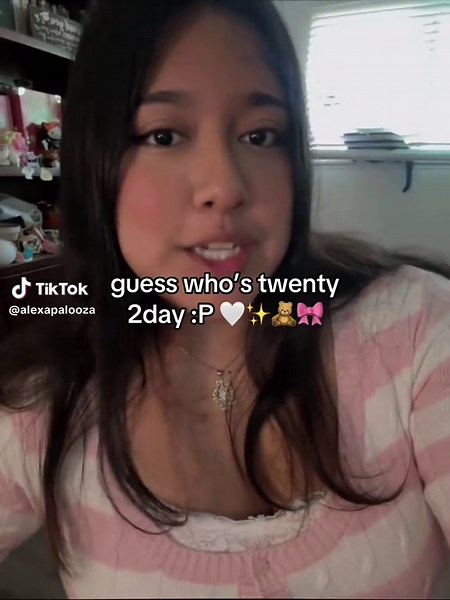 i can beee your dreaaam girl 😛 the line is stuck in my head :O anyways can’t believe i’m two decades old like wtfff