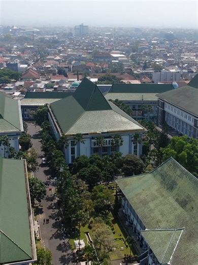 Video Dokumentasi PBAK UIN MALANG 2025 Kampus 1 DAY 1 . bmmedia.id: Open job photo vidio event / Konser / Dekorasi /wedding/engagement /studio / Outbound /travel/ gathering / Live streaming / wisuda / rapat kerja Hubungi: 08881881707 #dokumentasi #livestreaming #jasadokumentasi #jasalivestreaming #videocinematic #event #eventorganizer #pbak2025 #uinma #uinmalang #metanoia #fyp