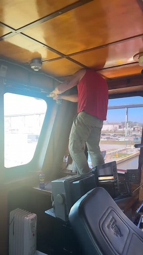 #hardwork installing our new starlink on the boat