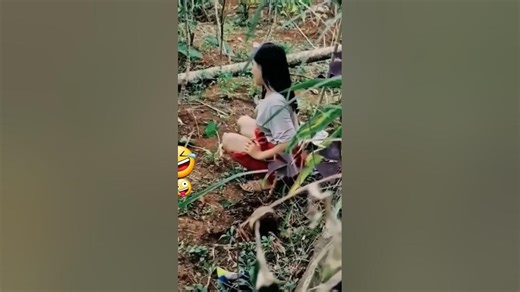 peeping at someone defecating🤣🤪funny video lucu #comedy #funnyvideo #lucu #ngakak #shorts