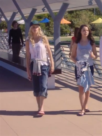 A ilha de mako #angola🇦🇴portugal🇵🇹brasil🇧🇷 #disneychannel #kc #ptpt