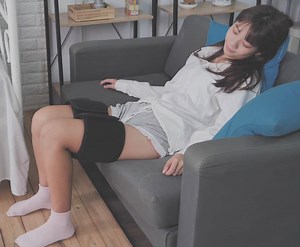 不論是手、腰、肩、腿都可固定使用❗ 深層按摩搭配熱敷，短時間內舒緩痠痛⚡ 五十肩水腫都有用🔜https://bit.ly/2PP7BTG | Future Lab. 未來實驗室