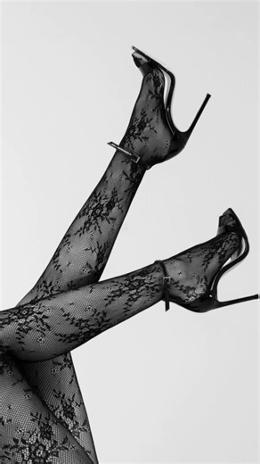 Discover Chic Women's Fashion Styles