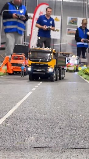 RC Construction Machinery RC Truck Volvo | Bruder Hračky - RC Toys 4 Kids - Youtube Channel