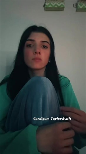 Taylor Swift's 'Cardigan': A Musical Journey