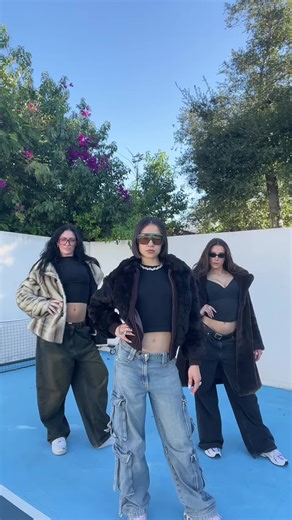 ÇIKE ÇIKE VIBEZZZZ!! @Bebe Rexha . . @lili @aliciaaburr . . #beberexha #cikecike #dance #trending