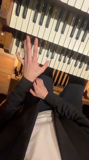 31K views · 591 reactions | POV: You are playing Bach‘s famous Toccata and Fugue in d Minor on a huge Pipe organ in the middle of the night! Playing this amazing pipe organ in the evening hours and dark church is super fun!  #organ #toccata #bach #jsb #jsbach #johannsebastianbach #church #kirche #churchorgan #organistsofinstagram #organist #orgue #opera #classical #classic #bwv #toccataefuga #fugue #halloween #halloweencostume #pov | Paul Fey - Organist & Composer | Facebook
