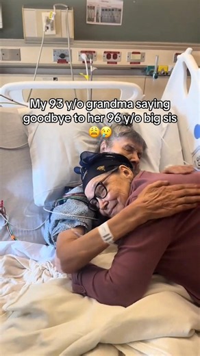 93-Year-Old Woman Says Goodbye To Her 96-Year-Old Sister… This Is Heartbreaking ❤️