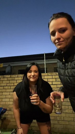 Azuree de Beer (@azureedebeer)’s videos with Originalton - Anna Staud