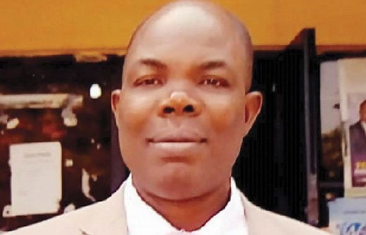 Catarrh sufferer with bloodstained discharge needs urgent medical help –Expert