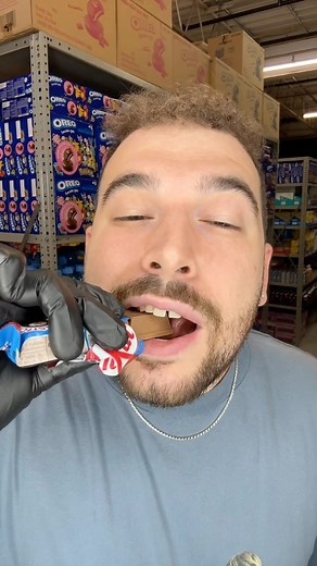 🇨🇦 The Craziest Snacks from The North!!!!! #canadiansnacks #canadianfood #foreignchocolates #tasting #tastetest #snackasmr #eatingsnacks #chocolateasmr #eatingfortheinsta #foodreview | Willy Wacky Snacks
