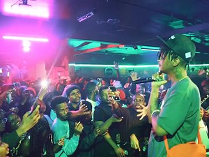 128K views · 10K reactions | eMtee is HIM !!爛 The crowd went bananas on him !! | SA Hip Hop Assembly | Facebook