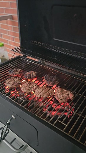 15 reactions |  Beachfront grilling in Manta, Ecuador doesn’t get...