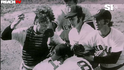 Fist Fighting on the Diamond! The hatred between Thurman Munson and Carlton Fisk was emblematic of the Yankees-Red Sox rivalry. | Nate Robinson