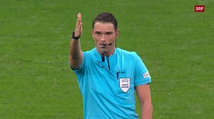 Mit Sandro Schärer pfeift auch ein Schweizer Schiedsrichter an der EURO