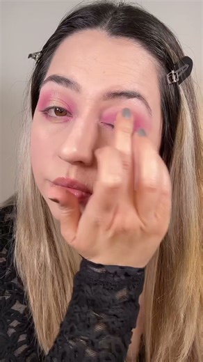 Quick colorful eyeshadow tutorial ✨✨ #makeuptutorial #eyeshadowtutorial #makeuplook